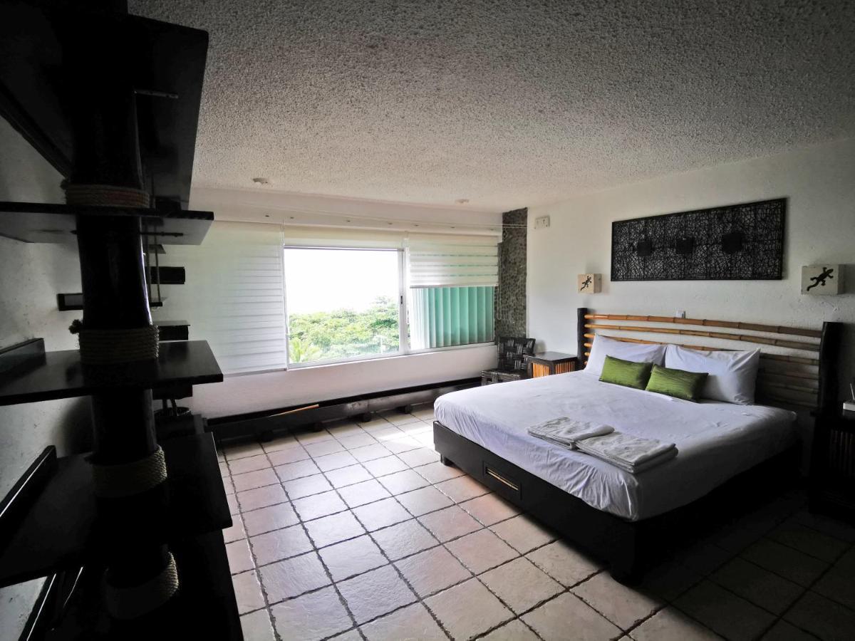 Brisas Beachfront Studios In Hotel Zone Cancun Exterior photo