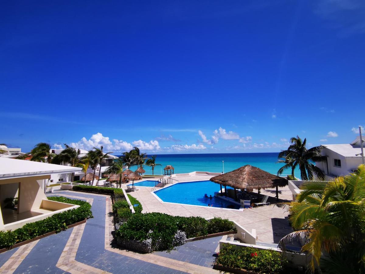 Brisas Beachfront Studios In Hotel Zone Cancun Exterior photo