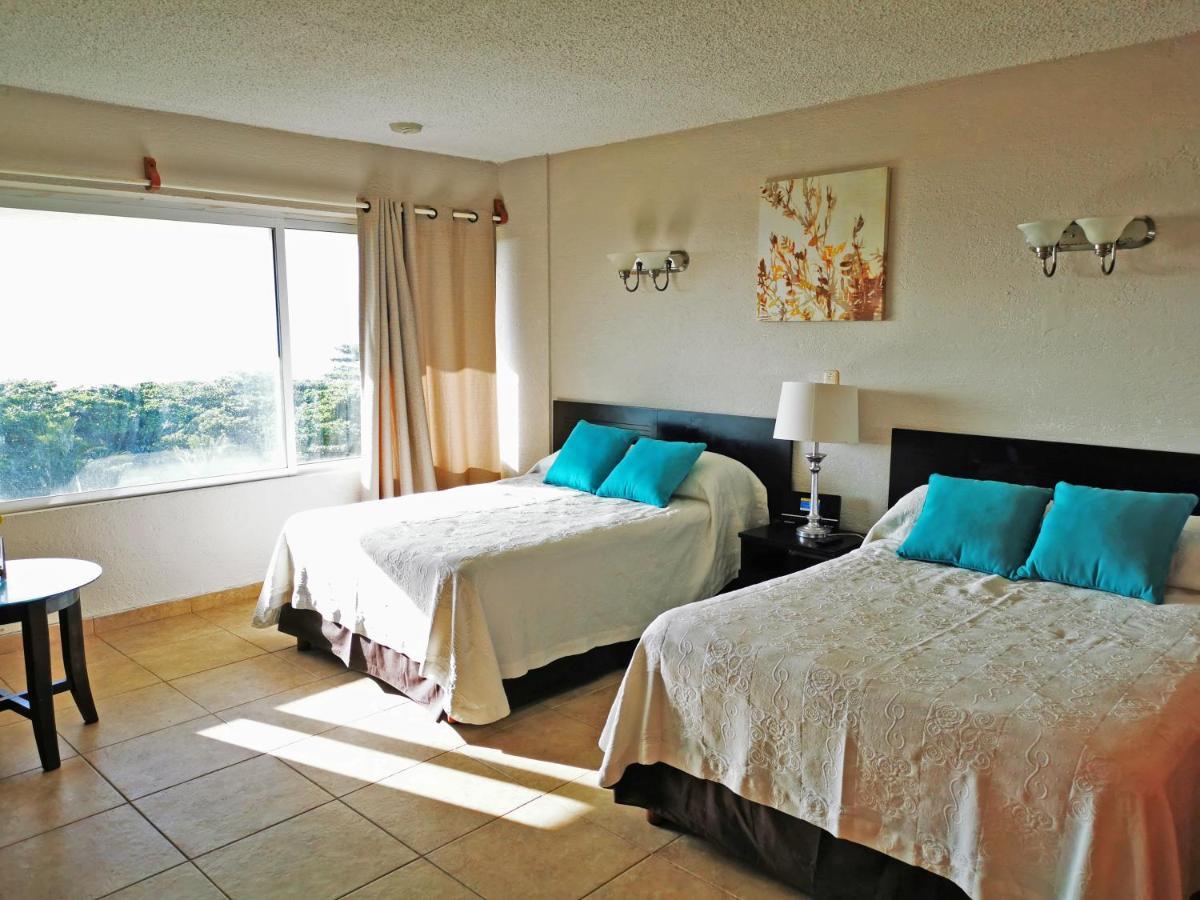 Brisas Beachfront Studios In Hotel Zone Cancun Exterior photo