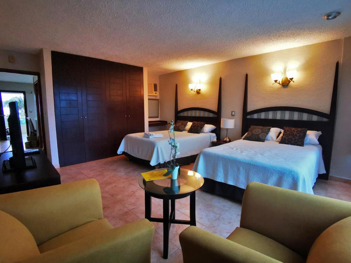 Brisas Beachfront Studios In Hotel Zone Cancun Exterior photo