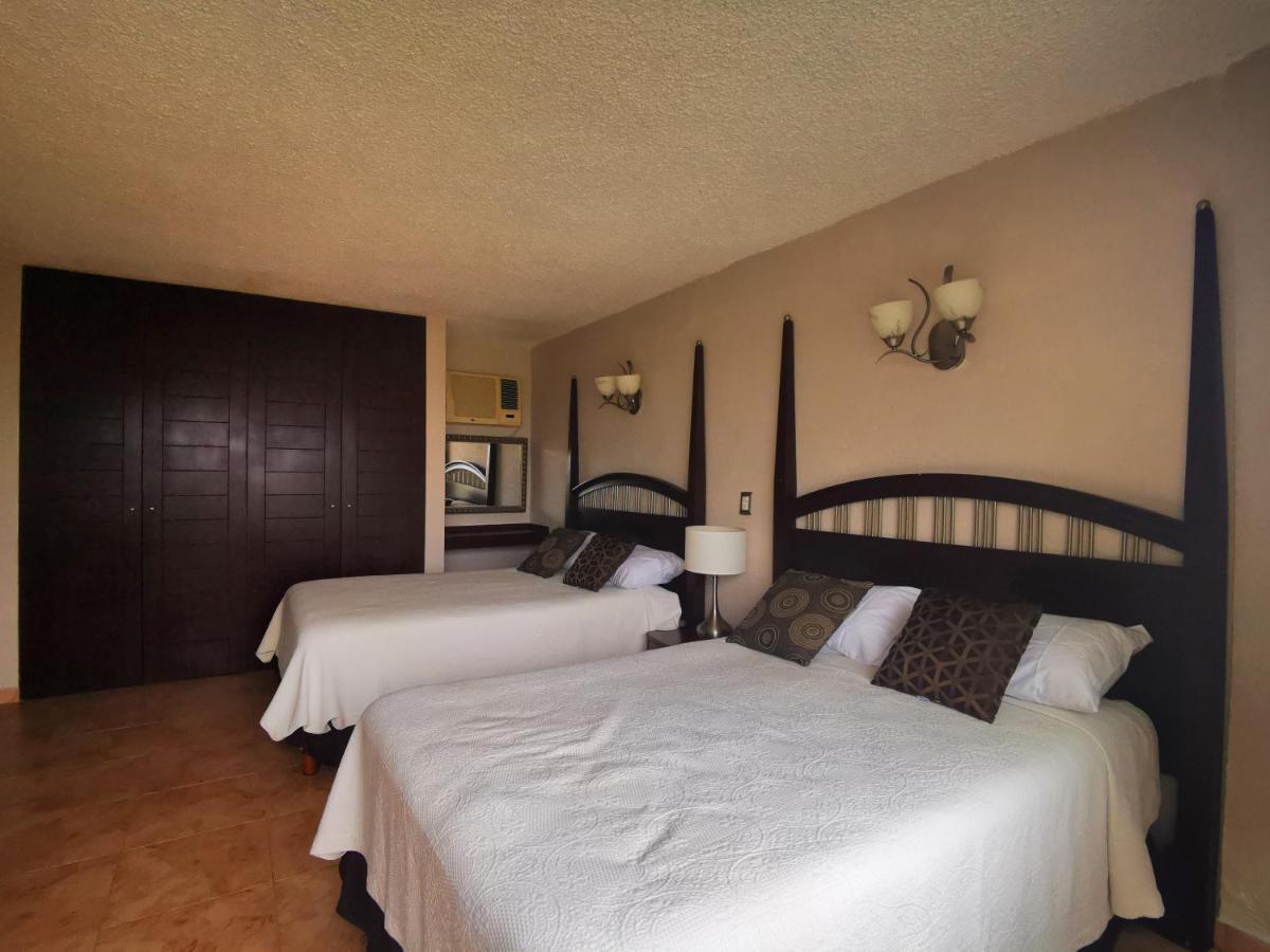 Brisas Beachfront Studios In Hotel Zone Cancun Exterior photo