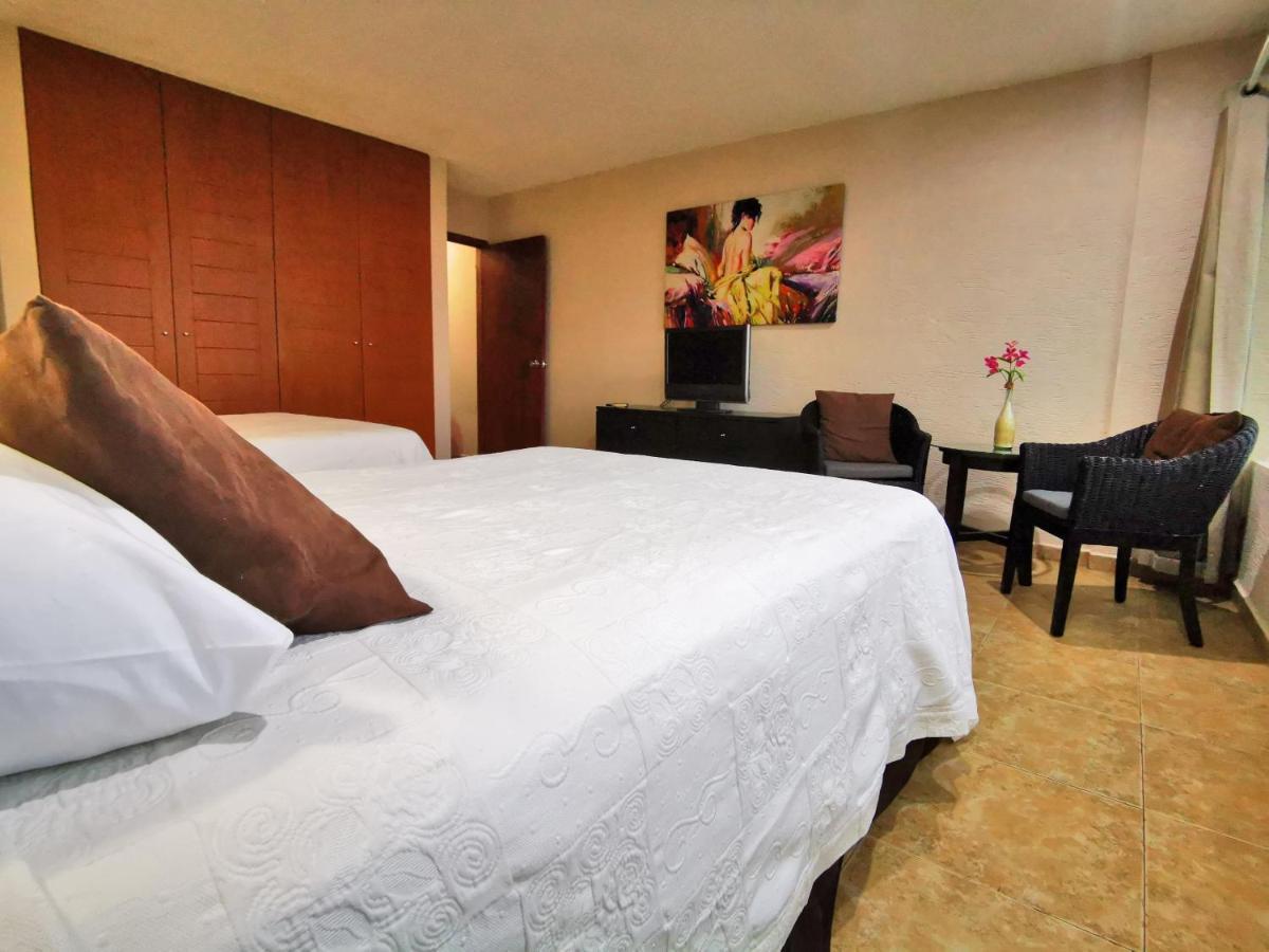 Brisas Beachfront Studios In Hotel Zone Cancun Exterior photo