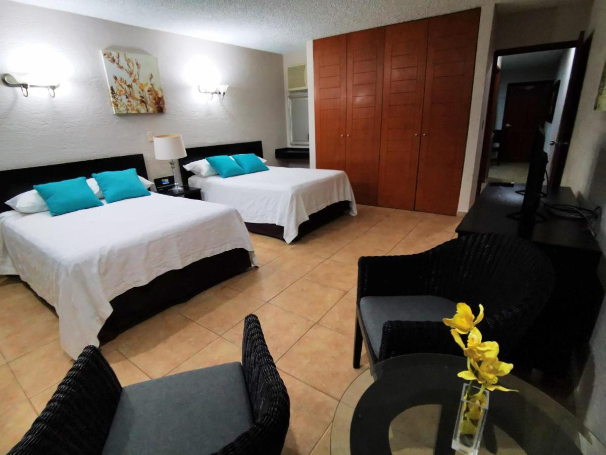 Brisas Beachfront Studios In Hotel Zone Cancun Exterior photo