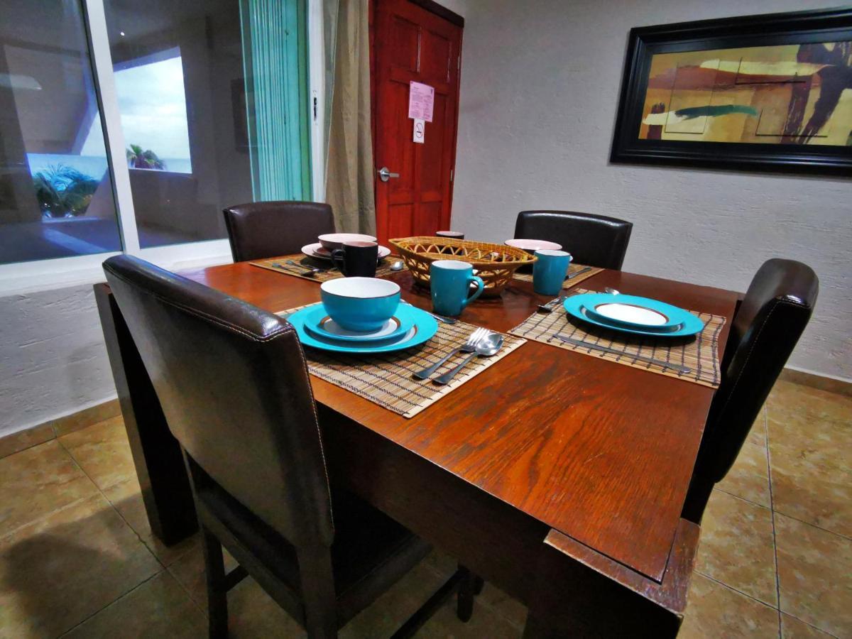 Brisas Beachfront Studios In Hotel Zone Cancun Exterior photo
