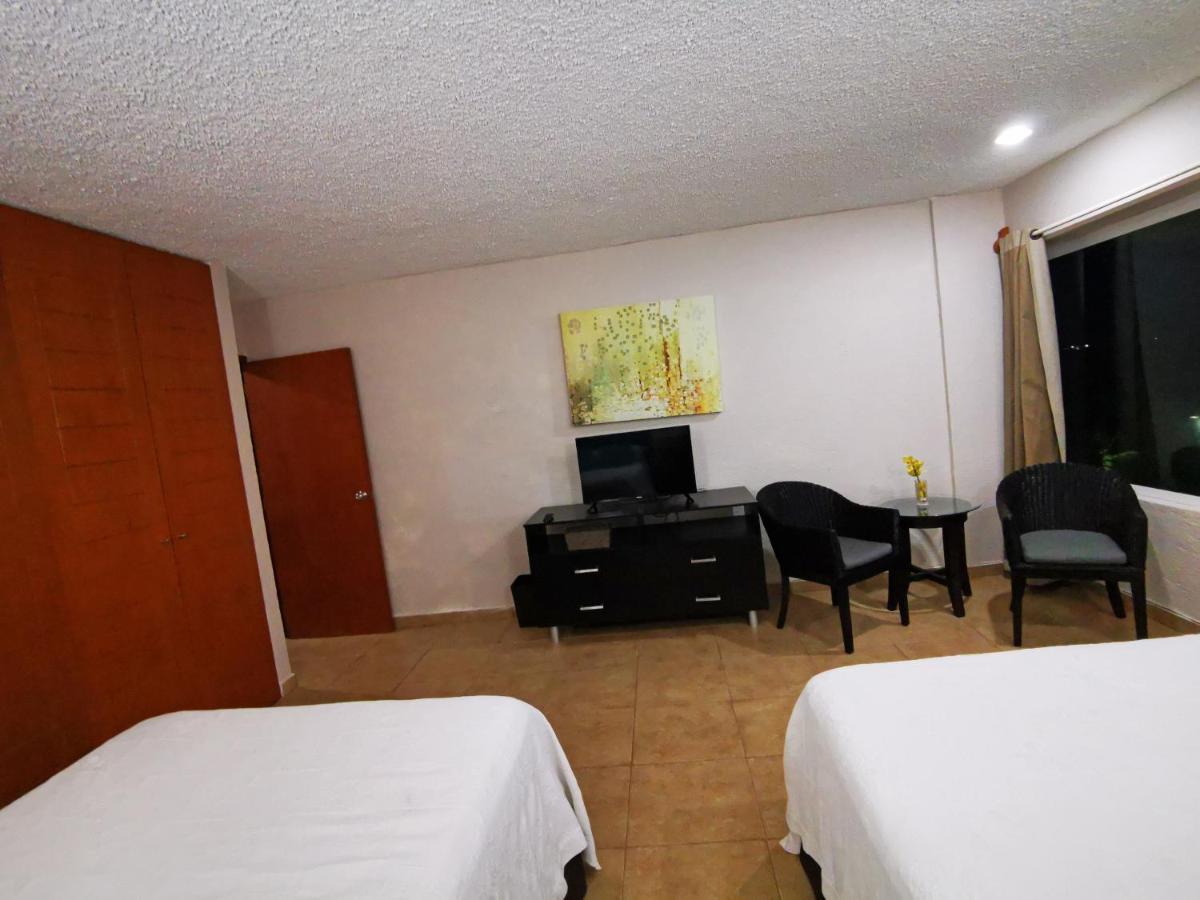 Brisas Beachfront Studios In Hotel Zone Cancun Exterior photo