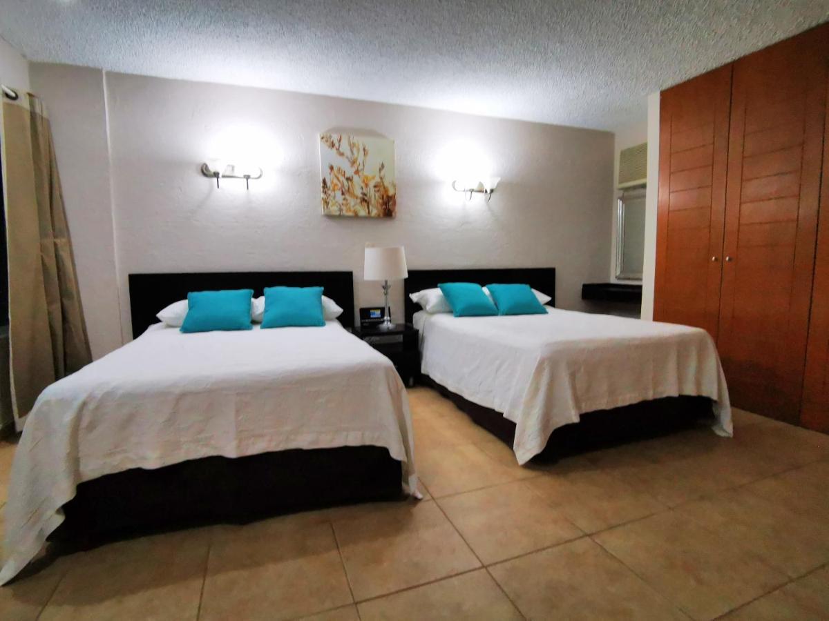 Brisas Beachfront Studios In Hotel Zone Cancun Exterior photo