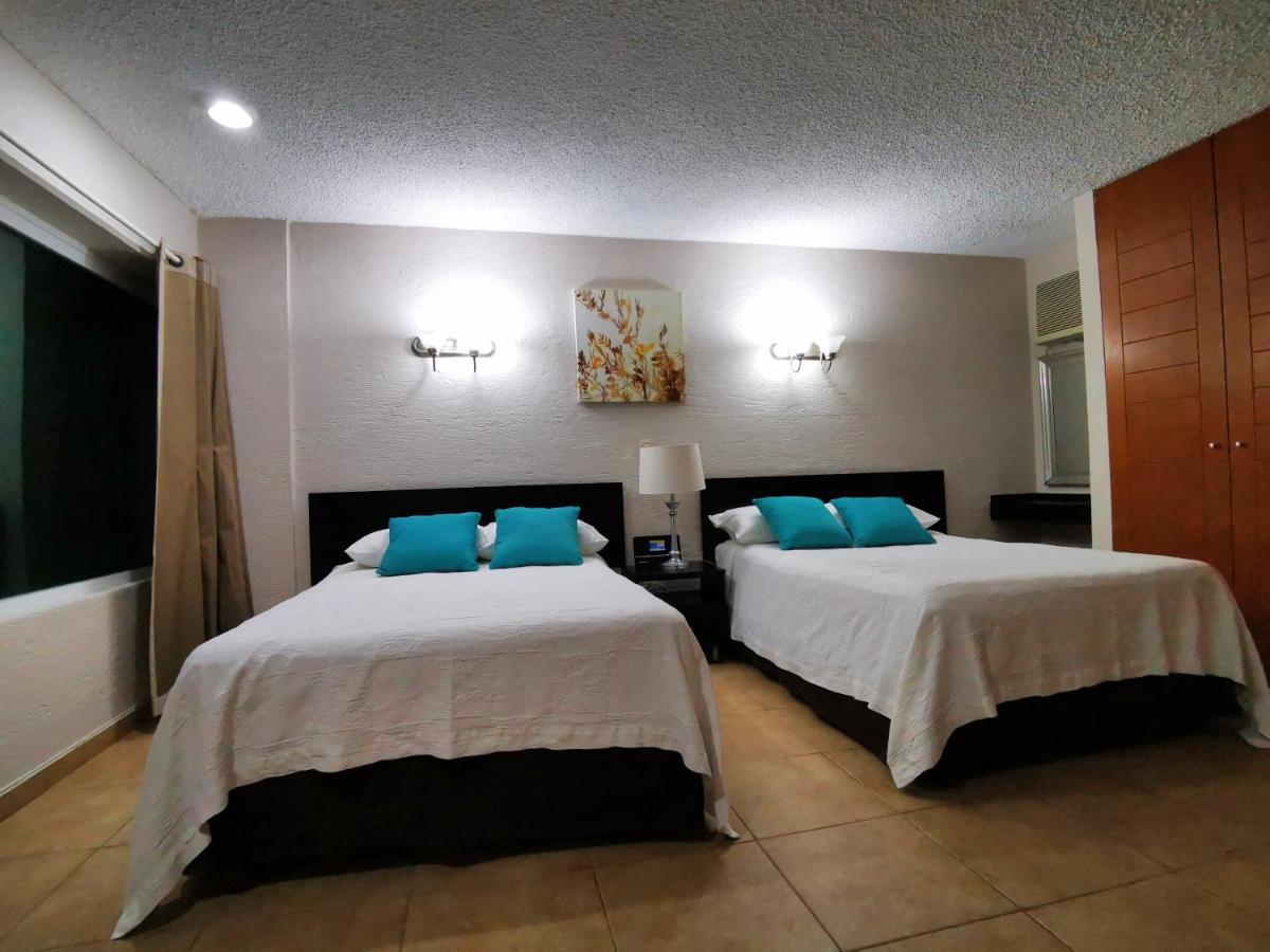 Brisas Beachfront Studios In Hotel Zone Cancun Exterior photo
